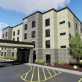 Cobblestone Hotel & Suites – Two Rivers