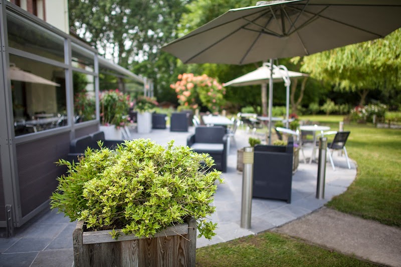 Comfort Hotel Garden Lille Tourcoing in Tourcoing, France