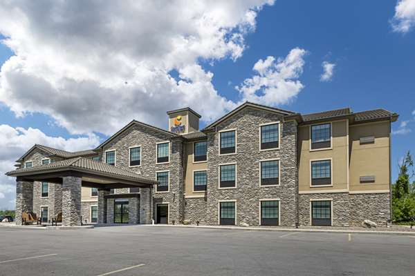 Comfort Inn & Suites Medina in Medina, Ohio, United States