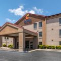 Comfort Inn & Suites at Stone Mountain