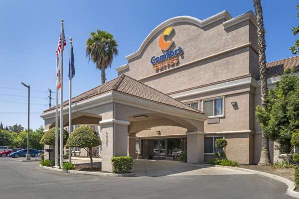 Comfort Suites in Tulare, California, United States