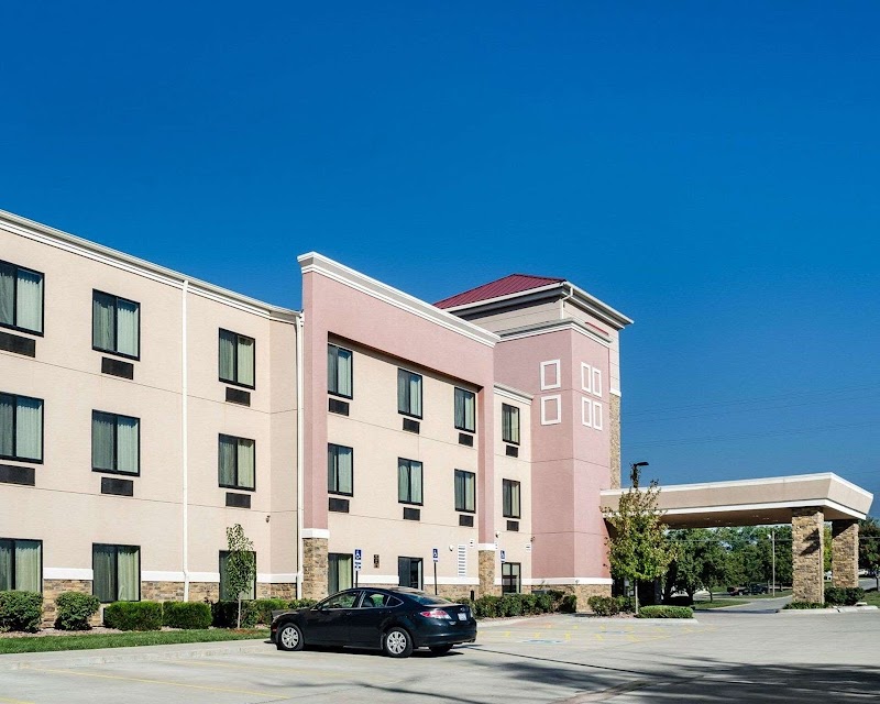 Comfort Suites Topeka in Topeka, Kansas, United States