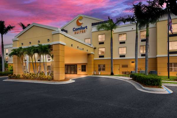 Comfort Suites Vero Beach I-95 in Vero Beach, Florida, United States