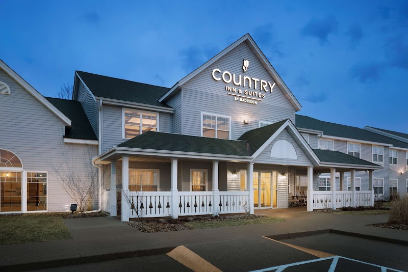 Country Inn & Suites by Radisson in Grinnell, Iowa, United States