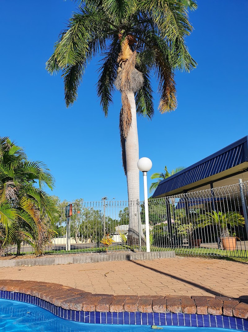 Country Road Motel in Charters Towers, Australia