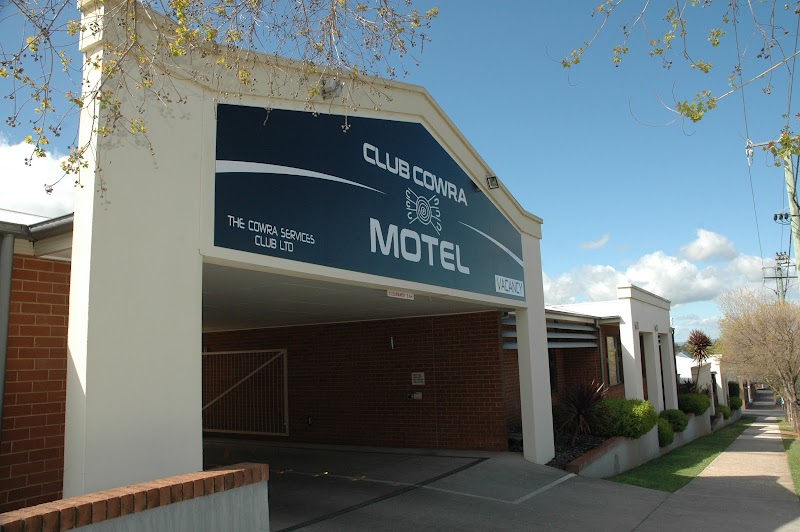 Cowra Services Club Motel in Cowra, Australia