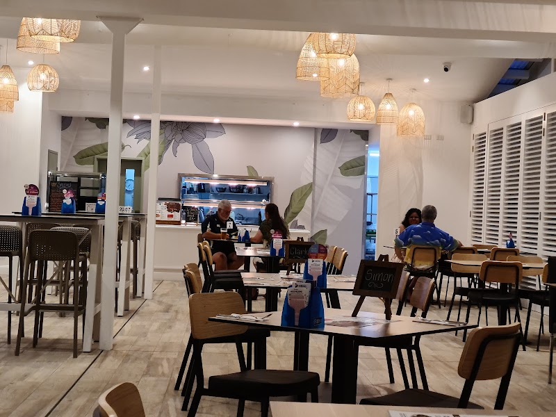 Crown Hotel Innisfail in Innisfail, Australia