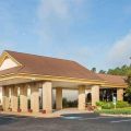 Days Inn & Conference Center by Wyndham Southern Pines Pinehurst