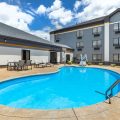 Days Inn & Suites by Wyndham Poteau