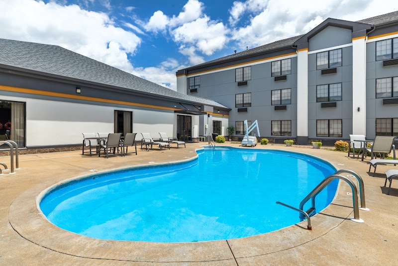 Days Inn & Suites by Wyndham Poteau in Poteau, Oklahoma, United States