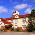 Days Inn & Suites by Wyndham Sugarland/Stafford