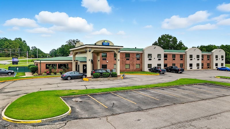 Days Inn & Suites by Wyndham Wynne in Wynne, Arkansas, United States