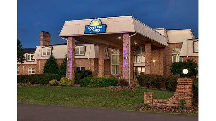 Days Inn and Suites by Wyndham Sikeston in Sikeston, Missouri, United States
