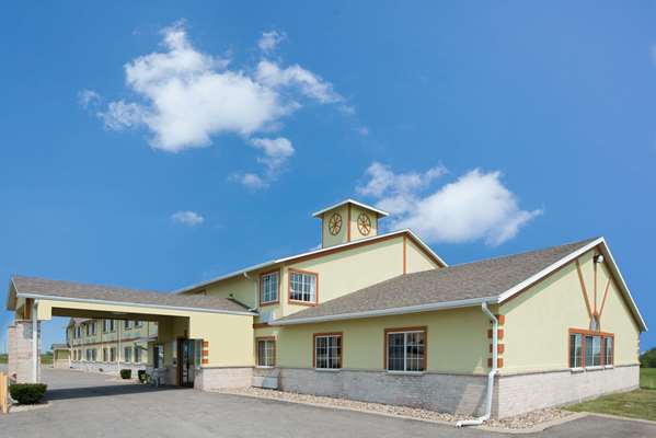 Days Inn by Wyndham Cameron in Cameron, Missouri, United States