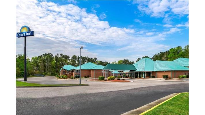Days Inn by Wyndham Petersburg/South Fort Lee in Petersburg, Virginia, United States