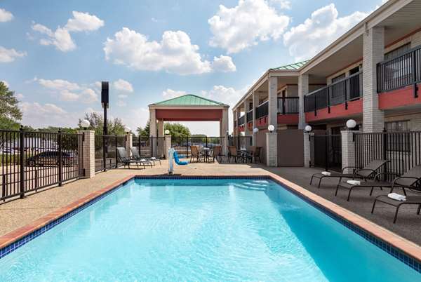 Days Inn by Wyndham San Antonio Near Fiesta Park in Converse, Texas, United States