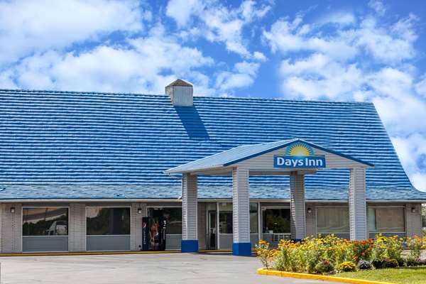 Days Inn by Wyndham Seymour in Seymour, Indiana, United States