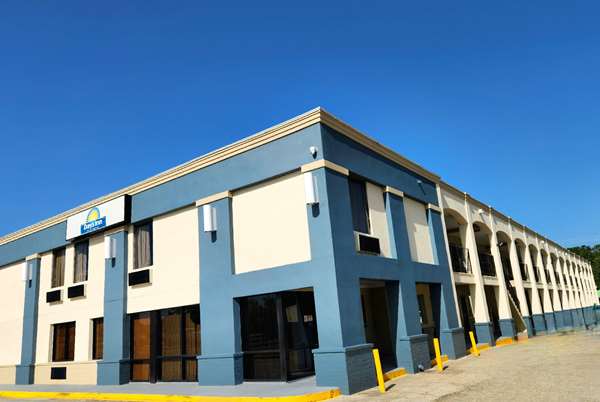 Days Inn by Wyndham Slidell in Slidell, Louisiana, United States