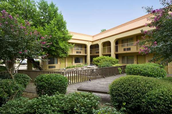 Days Inn by Wyndham Southaven MS in Southaven, Mississippi, United States