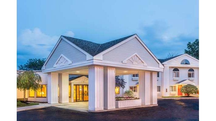 Days Inn by Wyndham Tiffin in Tiffin, Ohio, United States