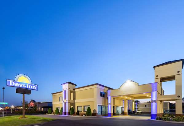 Days Inn by Wyndham Tonawanda/Buffalo in Tonawanda, New York, United States