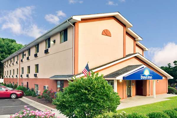 Days Inn by Wyndham Torrington in Torrington, Wyoming, United States