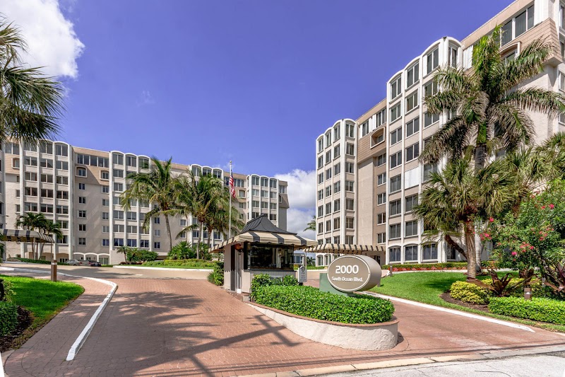 Delray Beach Club Apartments in Delray Beach, Florida, United States