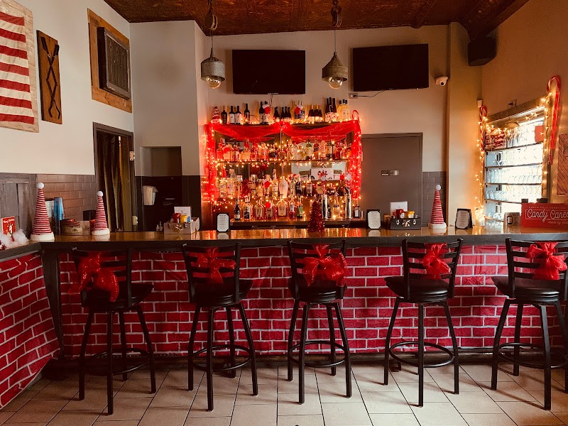 Digs on Canal in Lemont, Illinois, United States