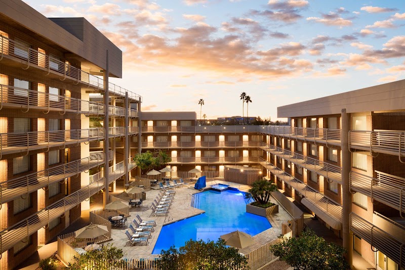 DoubleTree Suites by Hilton Phoenix in Phoenix, Arizona, United States
