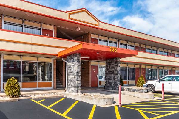 Econo Lodge in Zanesville, Ohio, United States