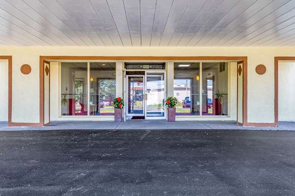 Econo Lodge in Fredonia, New York, United States