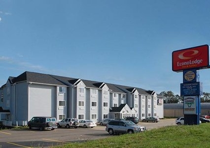 Econo Lodge Inn & Suites in St. Clairsville, Ohio, United States