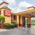 Econo Lodge Inn & Suites