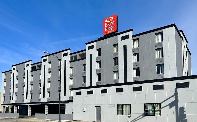 Econo Lodge Inn & Suites in Waterloo, Iowa, United States