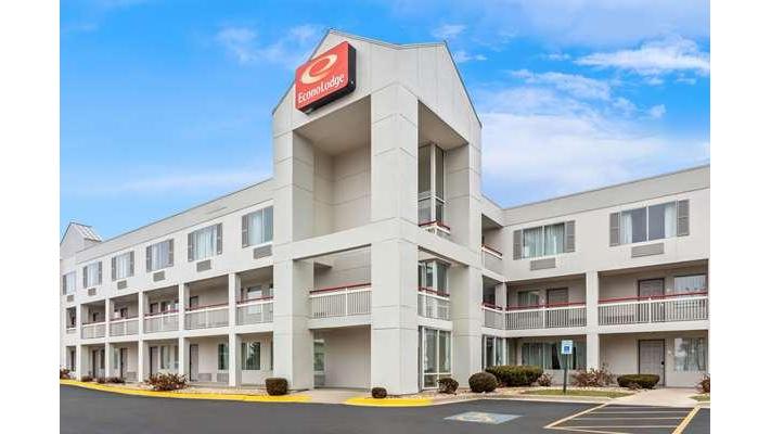 Econo Lodge Willowbrook in Willowbrook, Illinois, United States