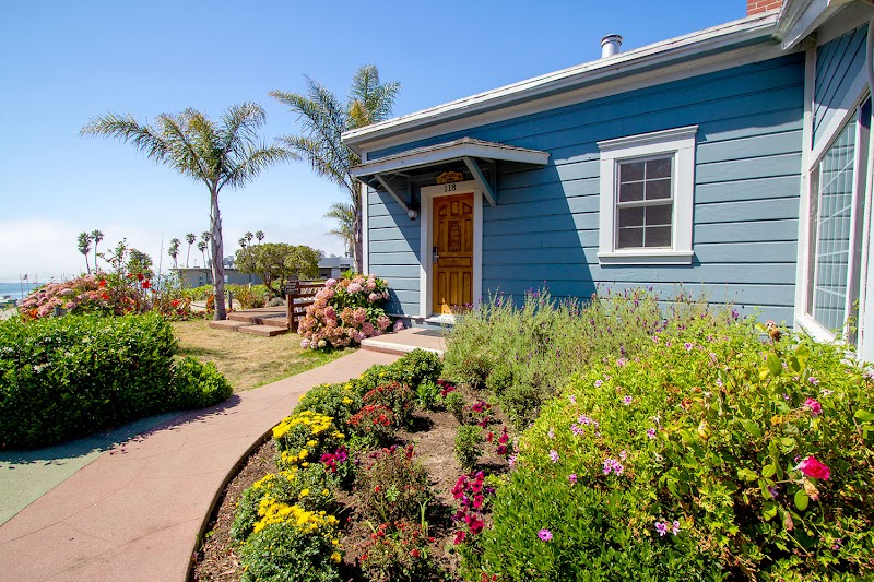 Edgewater Beach Inn & Suites in Santa Cruz, California, United States