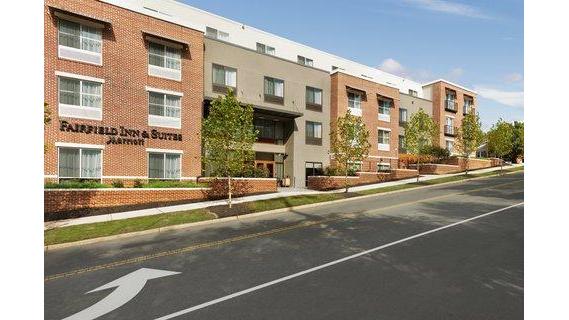 Fairfield Inn & Suites by Marriott Charlottesville Downtown/University Area in University of Virginia, Virginia, United States