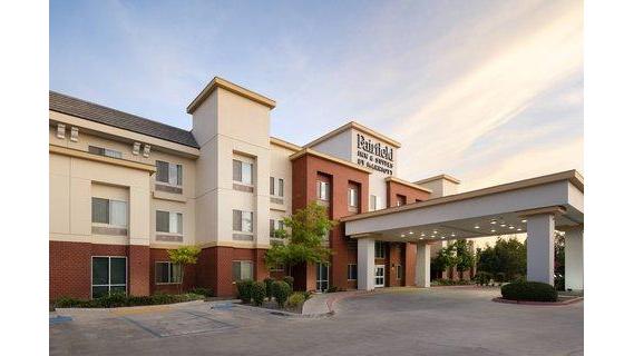 Fairfield Inn & Suites by Marriott Tulare in Tulare, California, United States