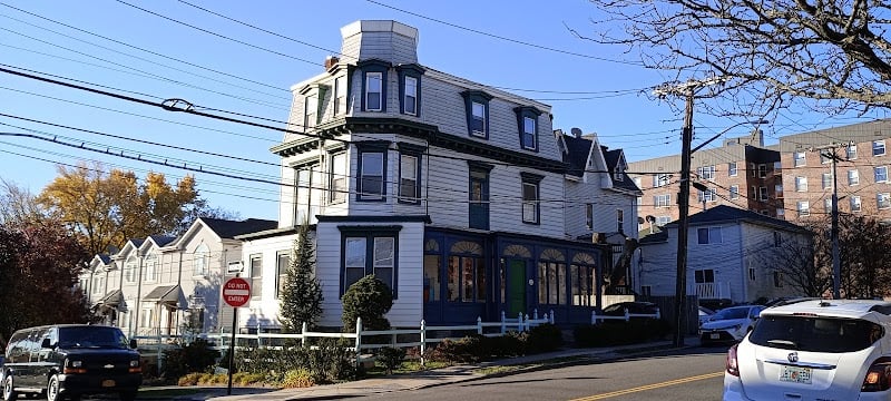 Fort Place Bed & Breakfast in Staten Island, New York, United States