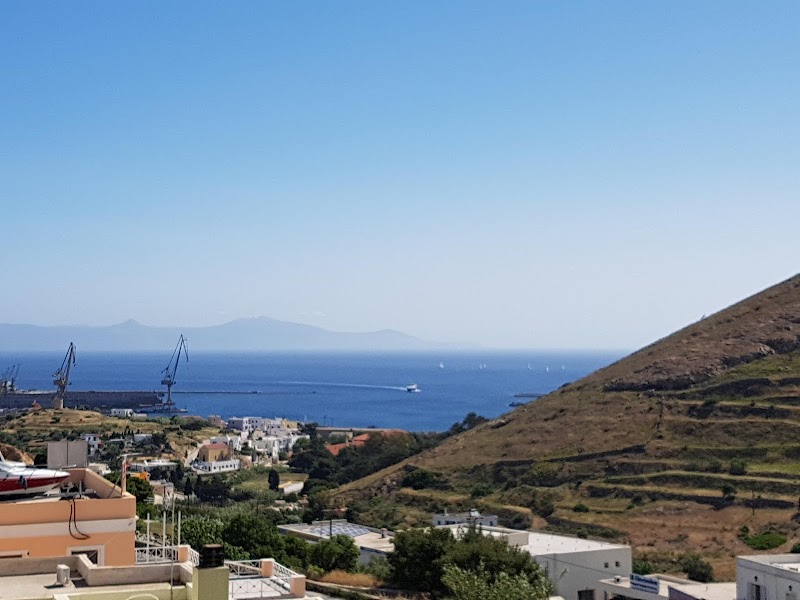 Gaviotis Suites in Ermoupoli, Greece