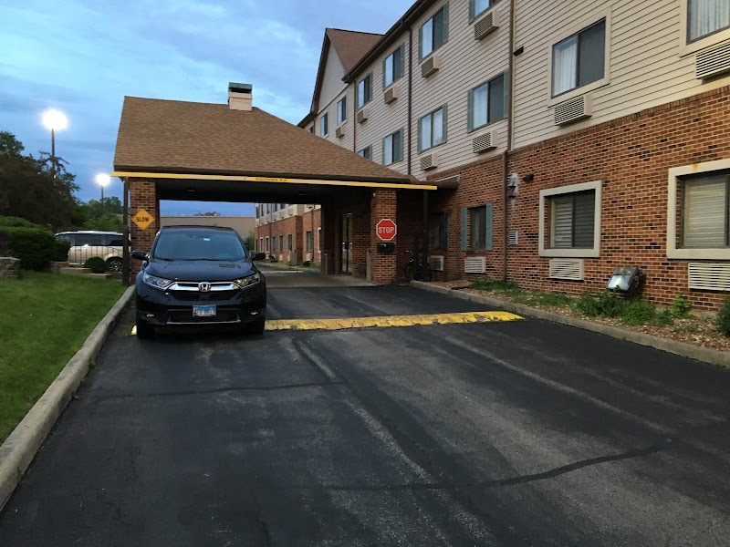 Geneva Motel Inn in St. Charles, Illinois, United States