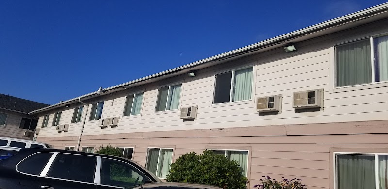 GuestHouse Inn & Suites Eugene/Springfield in Springfield, Oregon, United States