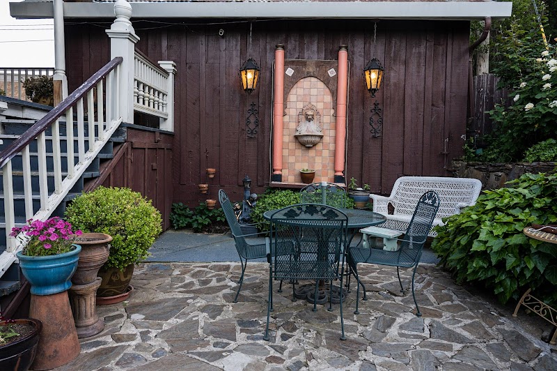 Gunn House Hotel in Sonora, California, United States