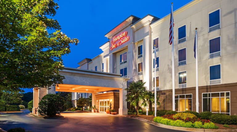 Hampton Inn & Suites Clinton - I-26 in Clinton, South Carolina, United States