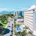 Holiday Inn Cairns Harbourside