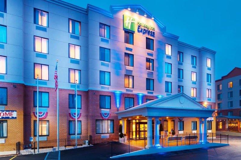 Holiday Inn Express Staten Island West in Staten Island, New York, United States