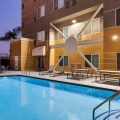 Holiday Inn Express & Suites Bakersfield Central