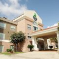 Holiday Inn Express & Suites Baton Rouge North