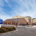 Holiday Inn Express & Suites Cleveland-Streetsboro