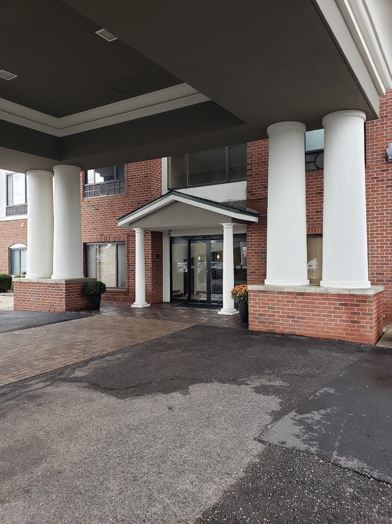 Holiday Inn Express & Suites Detroit-Utica in Utica, Michigan, United States
